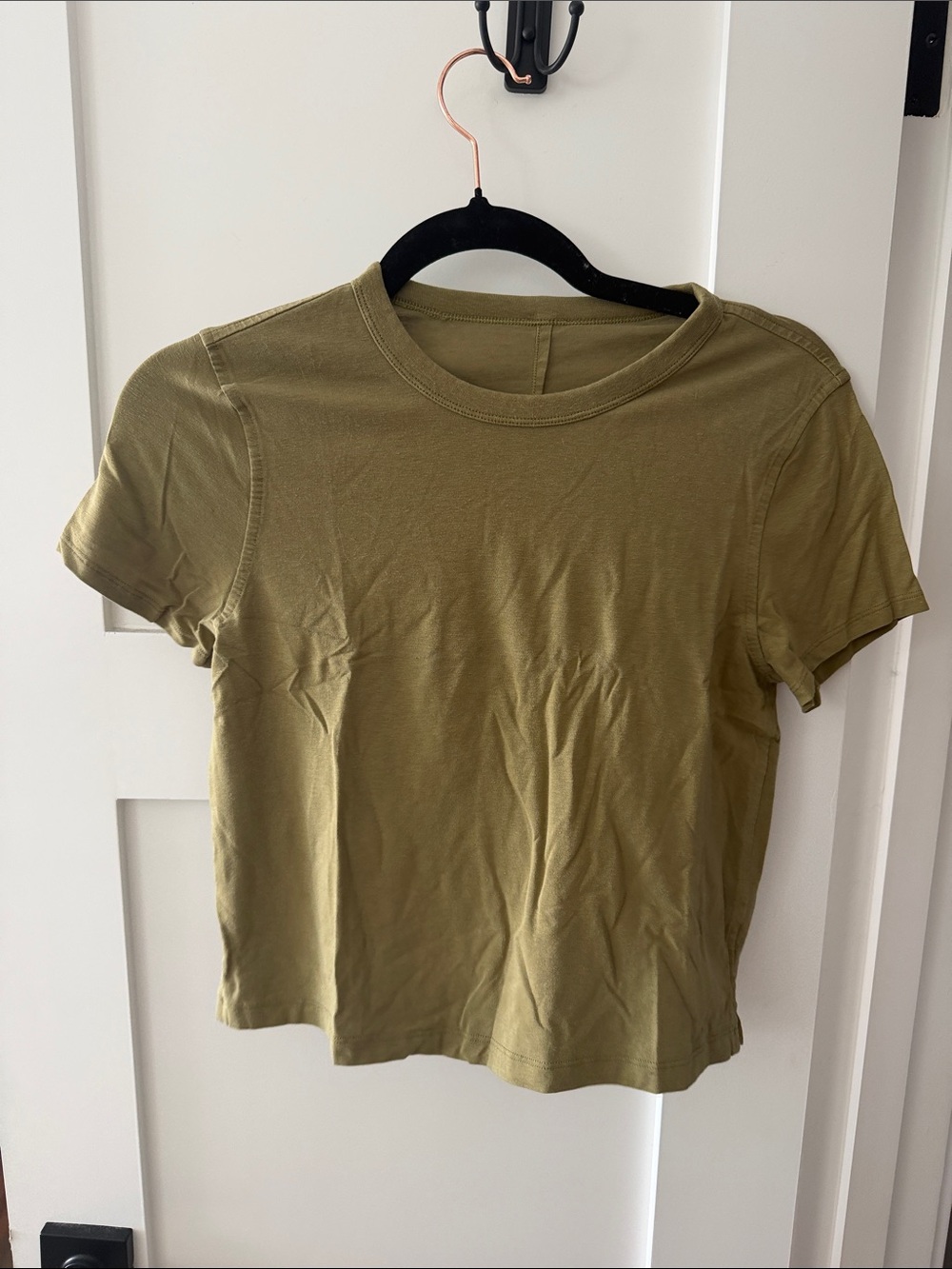 lululemon athletica Olive Short-Sleeve Crew Tee